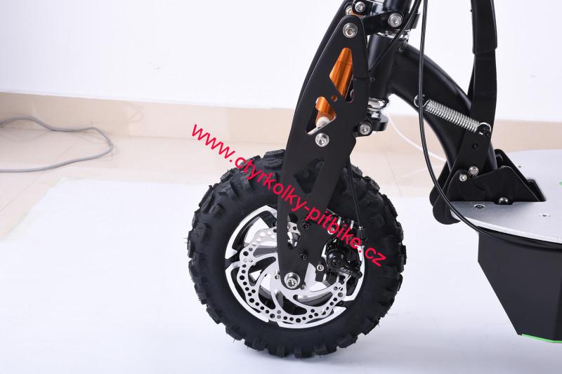 Elektrická koloběžka XT03 60V Li 2000 W bílá