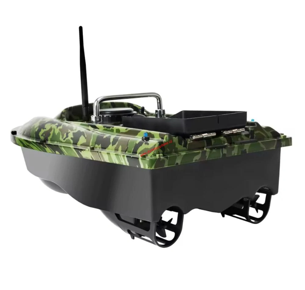 Rybářská zavážecí loď camo